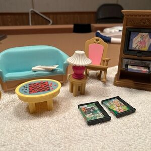 Fisher-Price Dollhouse Living Room Set and kitchen accessories